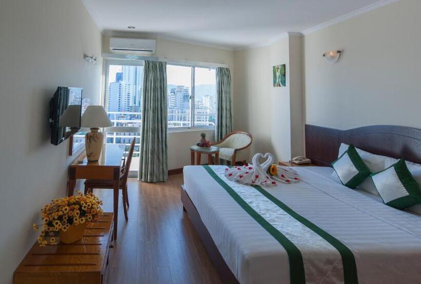 هتل Nha Trang Lodge