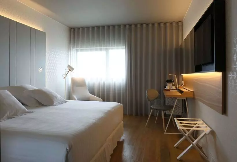 Отель Occidental Atenea Mar Adults Only