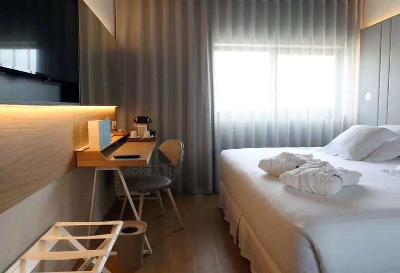 Отель Occidental Atenea Mar Adults Only