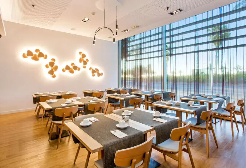 Отель Occidental Atenea Mar Adults Only