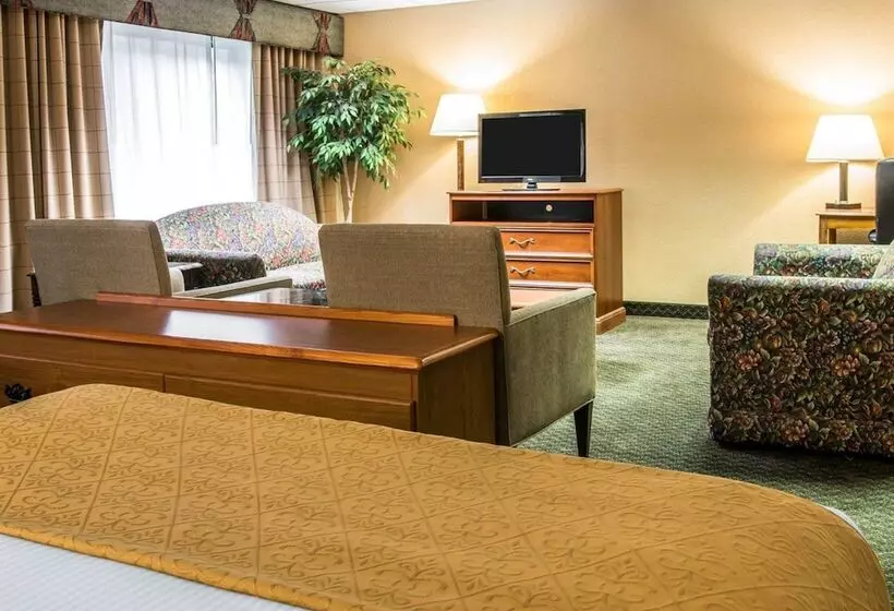 فندق Quality Inn