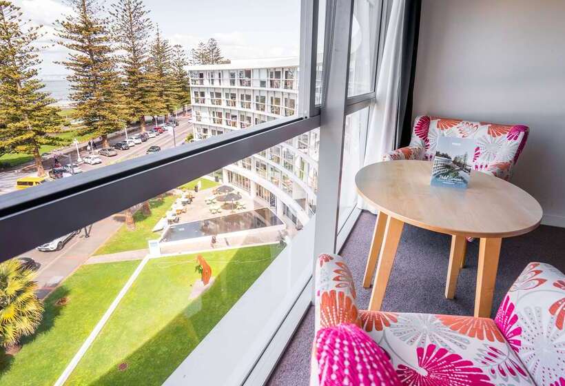 Scenic Hotel Te Pania