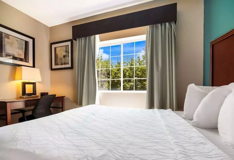 Surestay Plus Hotel By Best Western Topeka