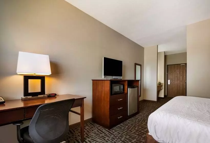 Surestay Plus Hotel By Best Western Topeka