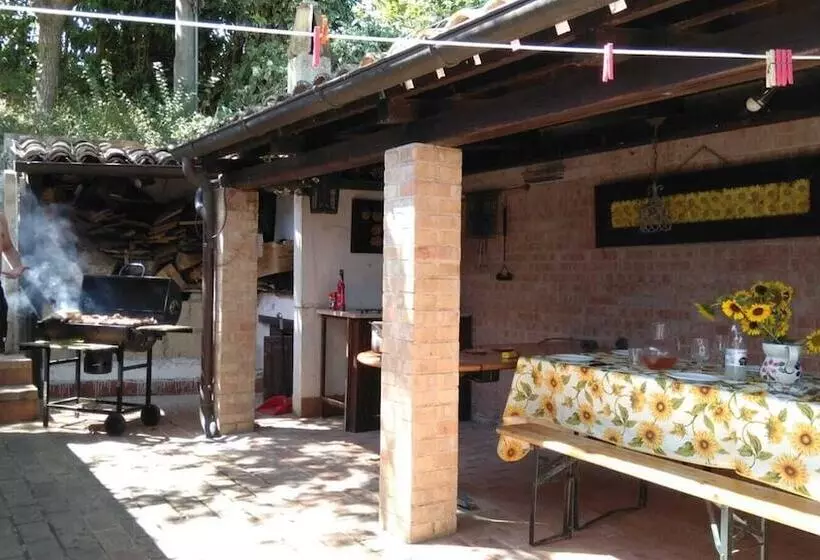 Aamiaismajoitus (B&B) Casale Civetta