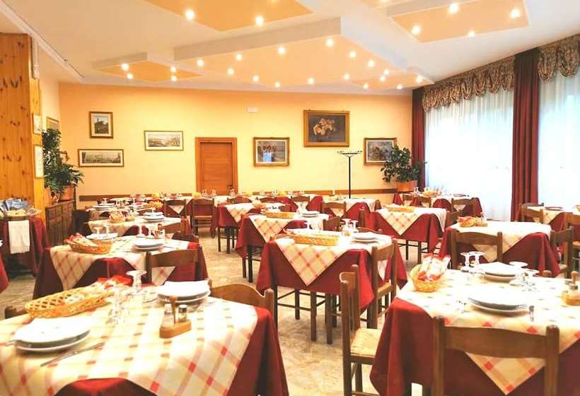 Szálloda Albergo Ristorante Centro