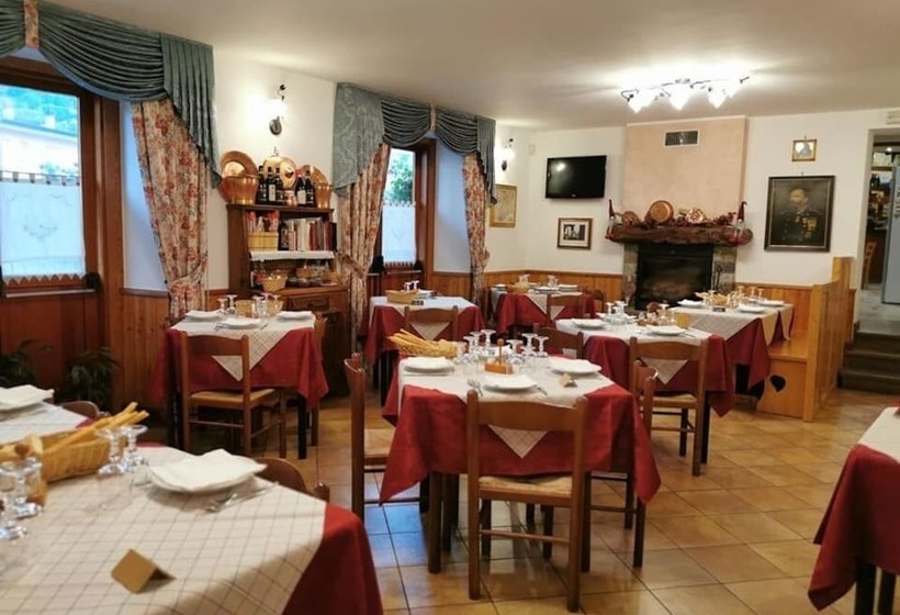 Szálloda Albergo Ristorante Centro