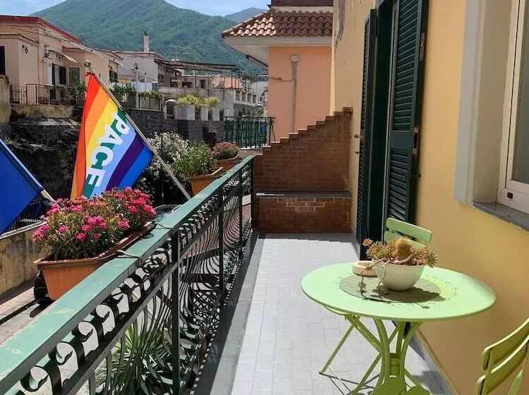 Miss Emily Vesuvio B&b