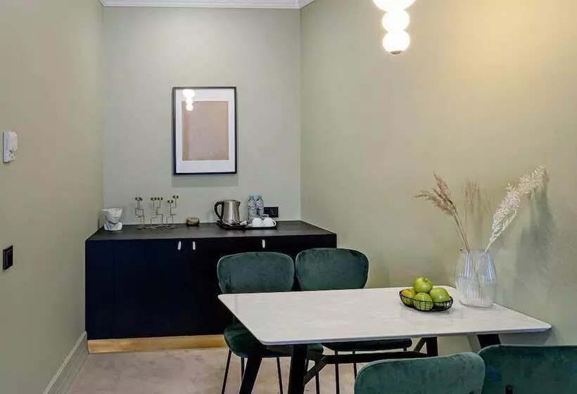 Business Hotel Rosso Riva