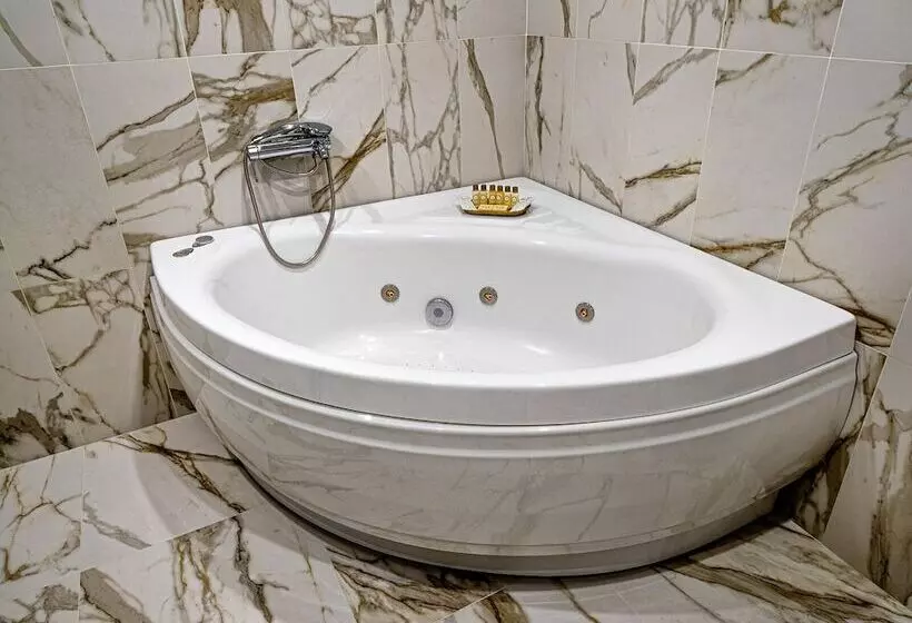 Business Hotel Rosso Riva