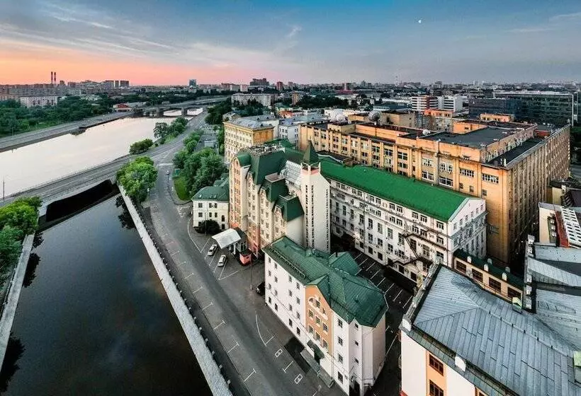 Business Hotel Rosso Riva