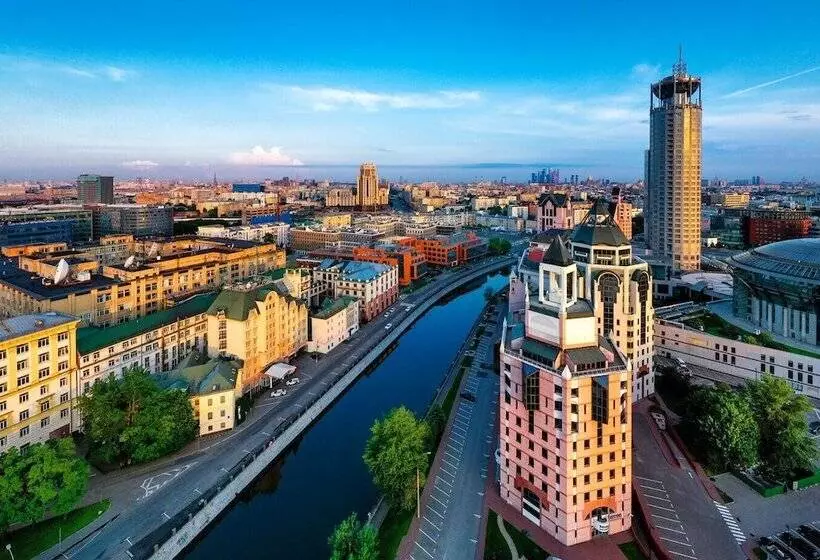 Business Hotel Rosso Riva