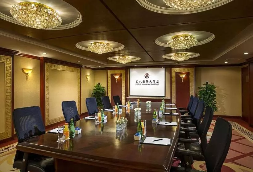 هتل Celebrity International Grand