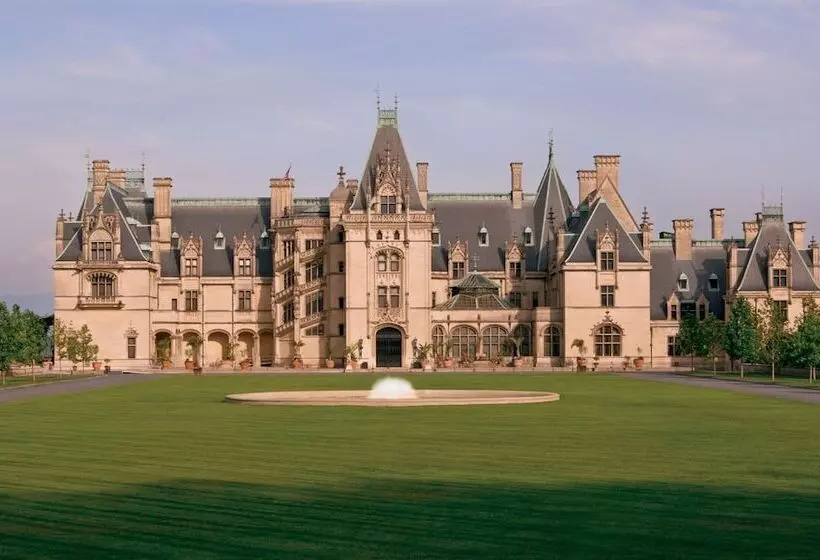 Crowne Plaza Resort Asheville, An Ihg