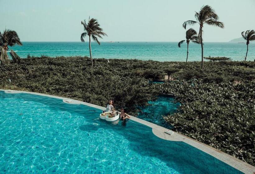 Horizon Resort & Spa Yalong Bay