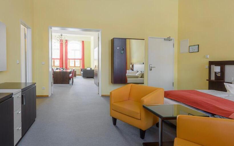 فندق Am Tiefwarensee