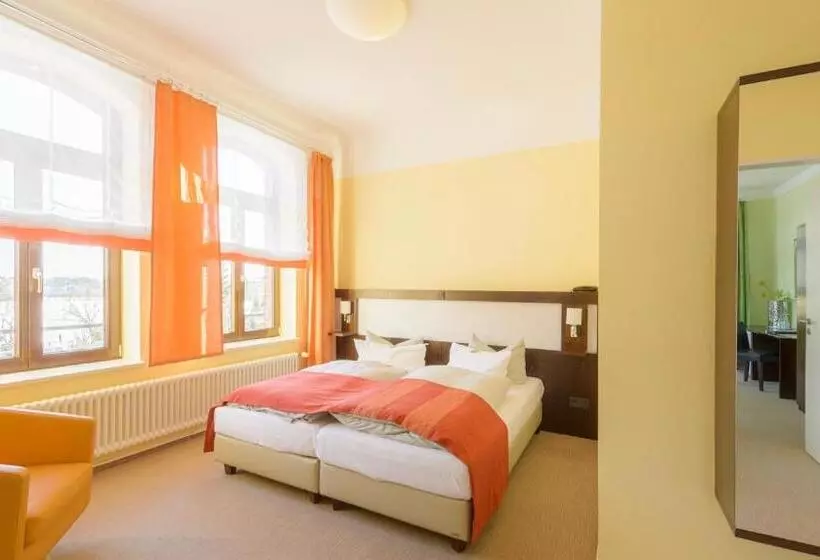 בית מלון כפרי Am Tiefwarensee