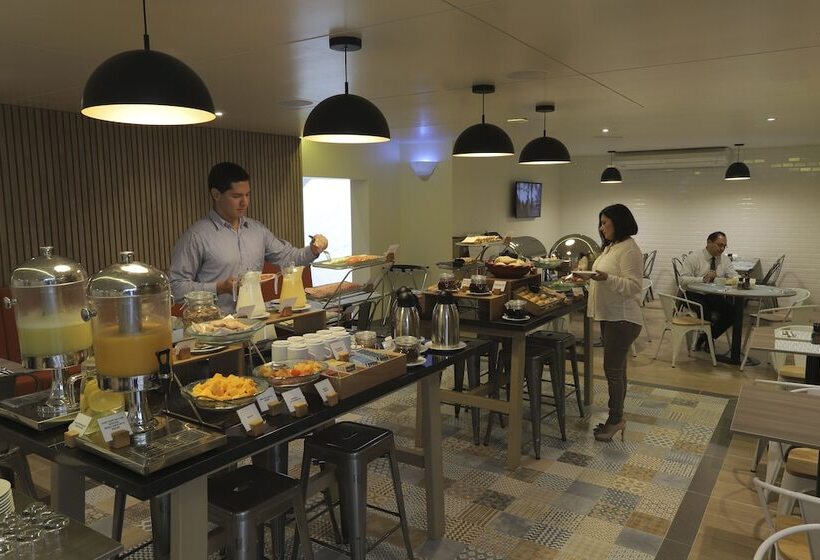 ホテル Casa Andina Standard Trujillo Plaza