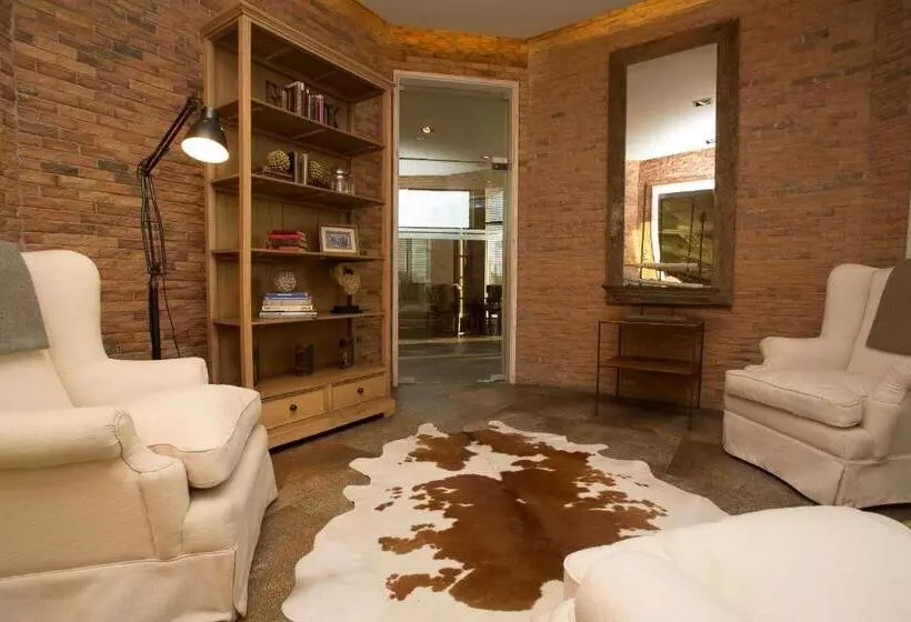 酒店 Costaustralis