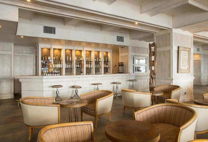 هتل Costaustralis