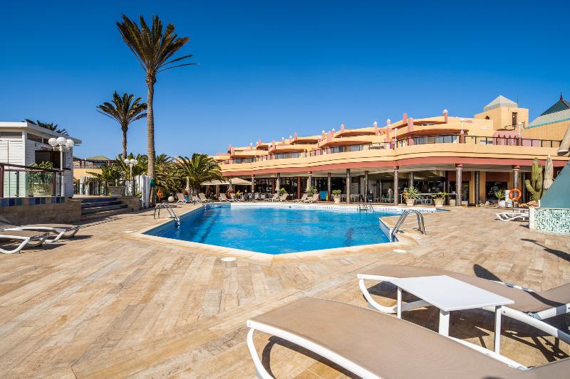 هتل Esmeralda Maris By Livvo