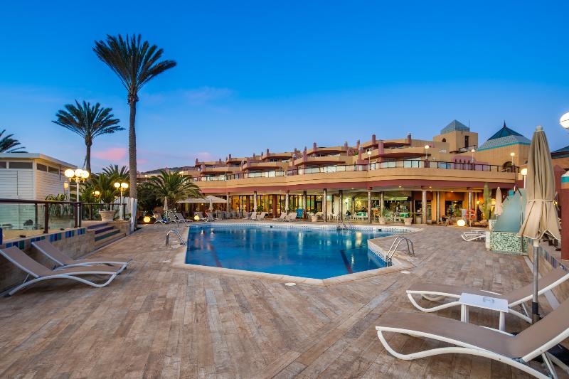 هتل Esmeralda Maris By Livvo