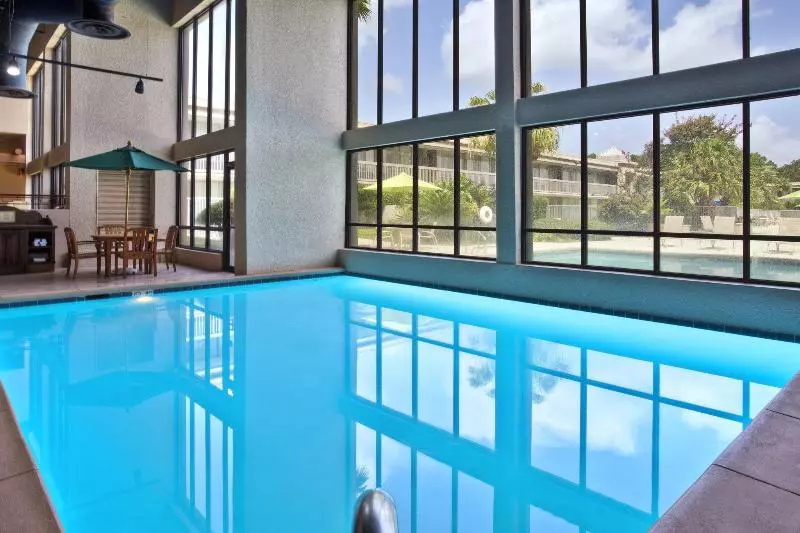 هتل Holiday Inn Baton Rouge South, An Ihg