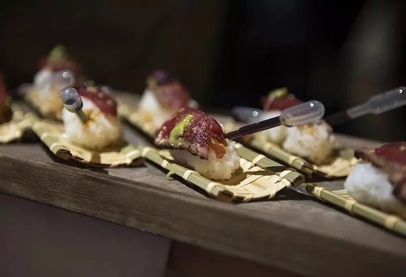 Отель Holiday Inn Perth City Centre, An Ihg