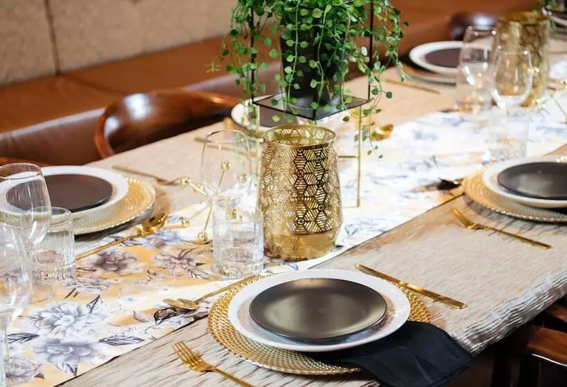 Отель Holiday Inn Perth City Centre, An Ihg