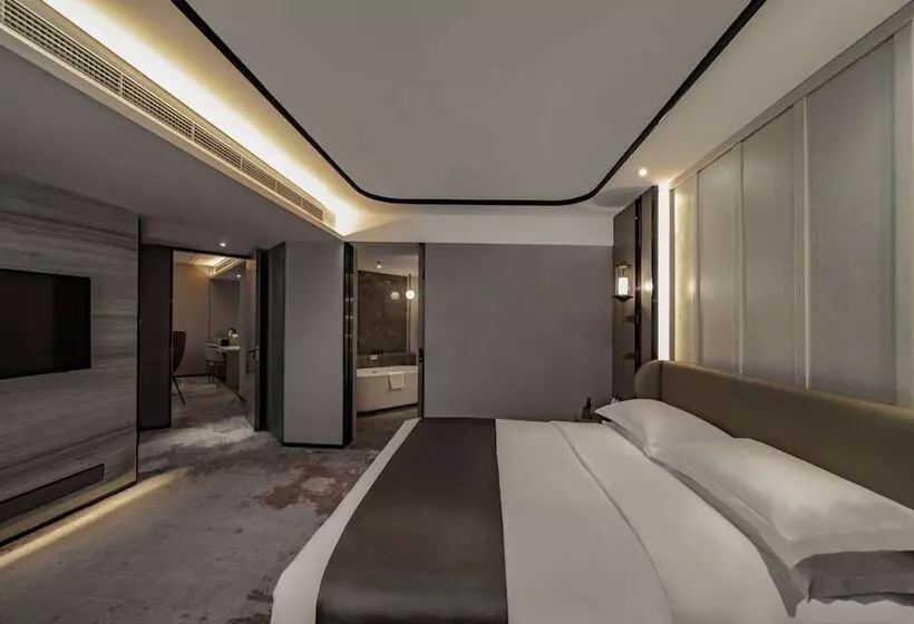 Howard Johnson Paragon Hotel Beijing Central