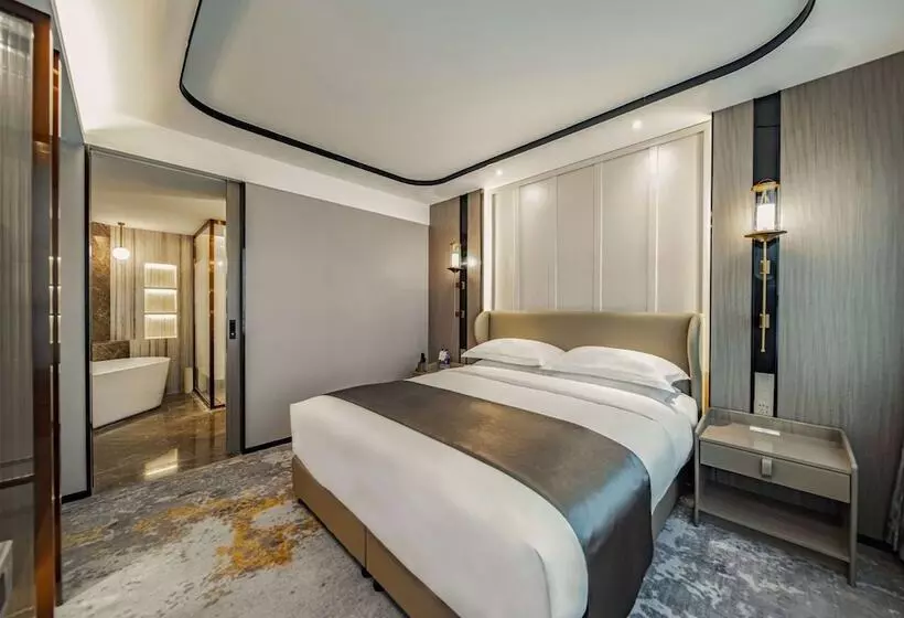 Howard Johnson Paragon Hotel Beijing Central