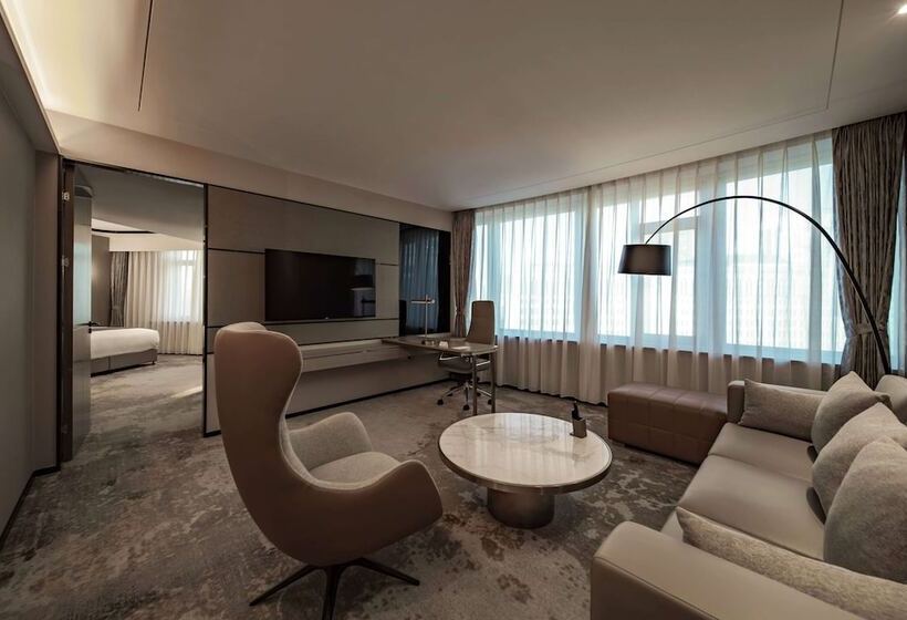 Howard Johnson Paragon Hotel Beijing Central