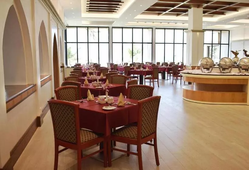 هتل Lou Lou A Beach Resort Sharjah