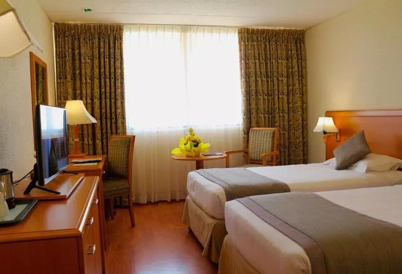 هتل Lou Lou A Beach Resort Sharjah