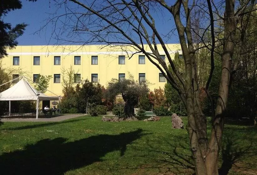 فندق Parma & Congressi