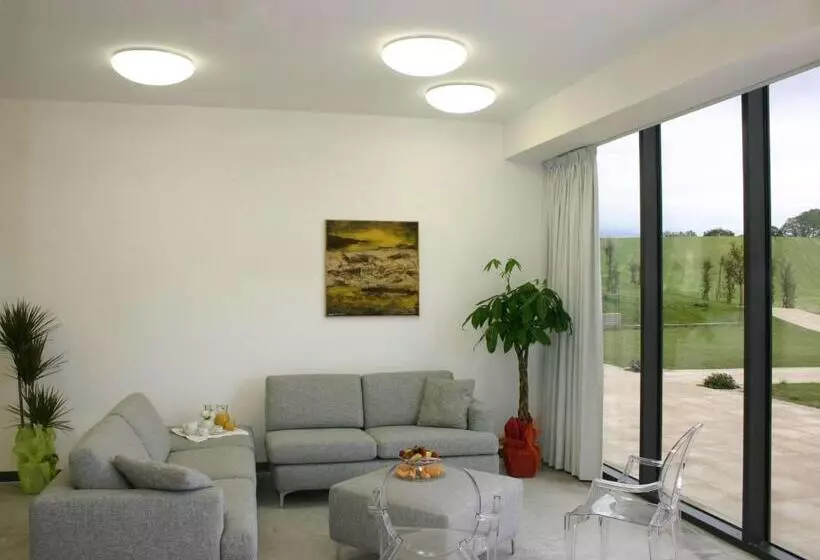 Отель Relais Villa d'Assio