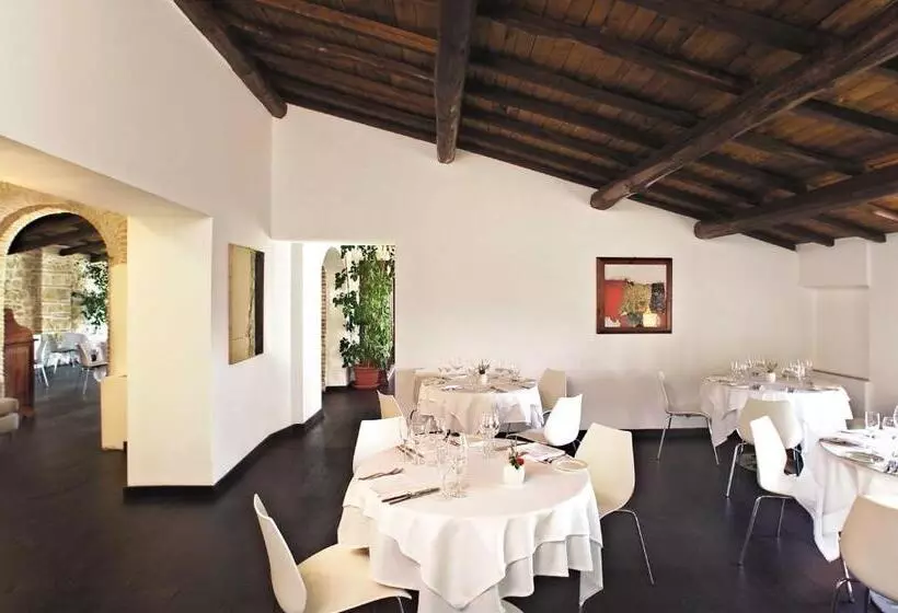 Отель Relais Villa d'Assio