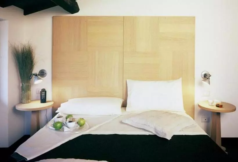 Отель Relais Villa d'Assio