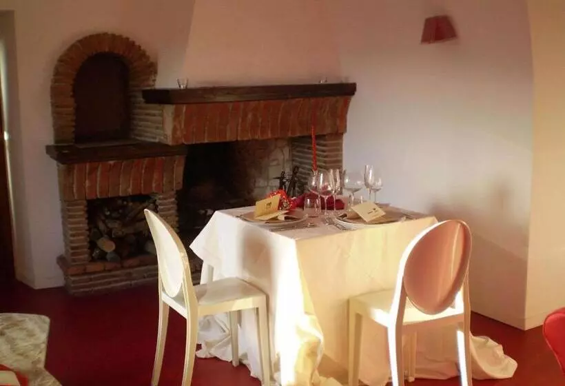 Отель Relais Villa d'Assio