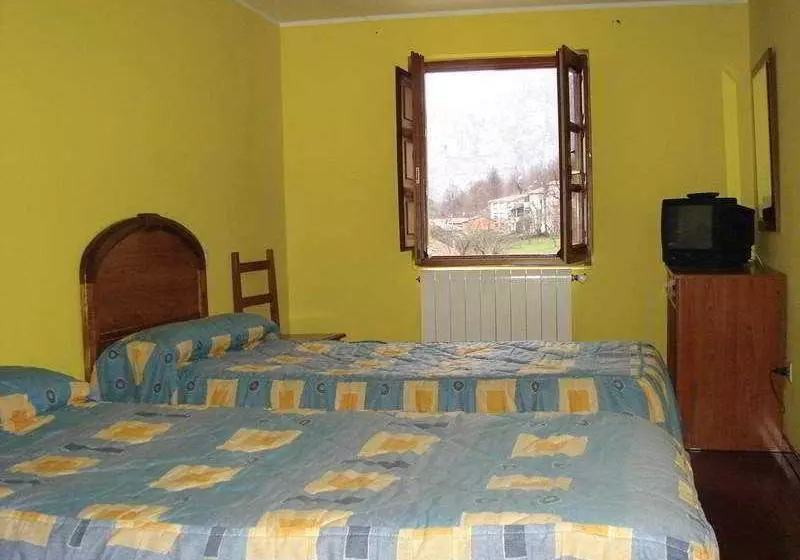 교외 호텔 Posada Asturiano