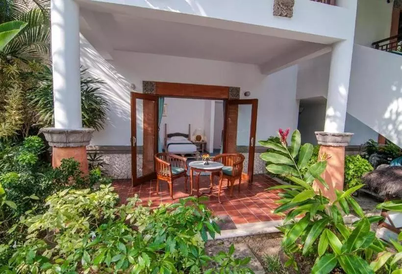 בית מלון כפרי Sativa Sanur Cottages