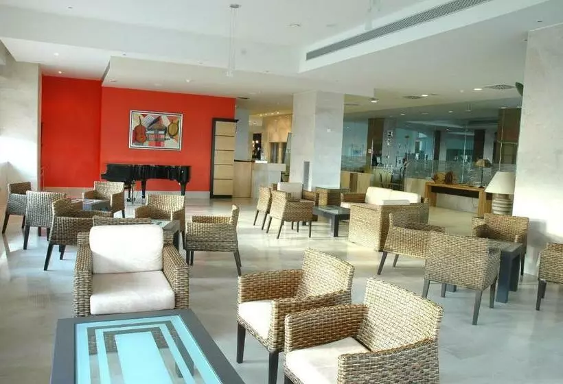 Отель Senator Águilas