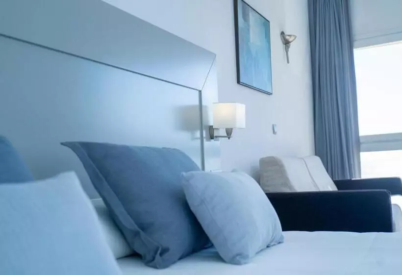 Отель Senator Águilas