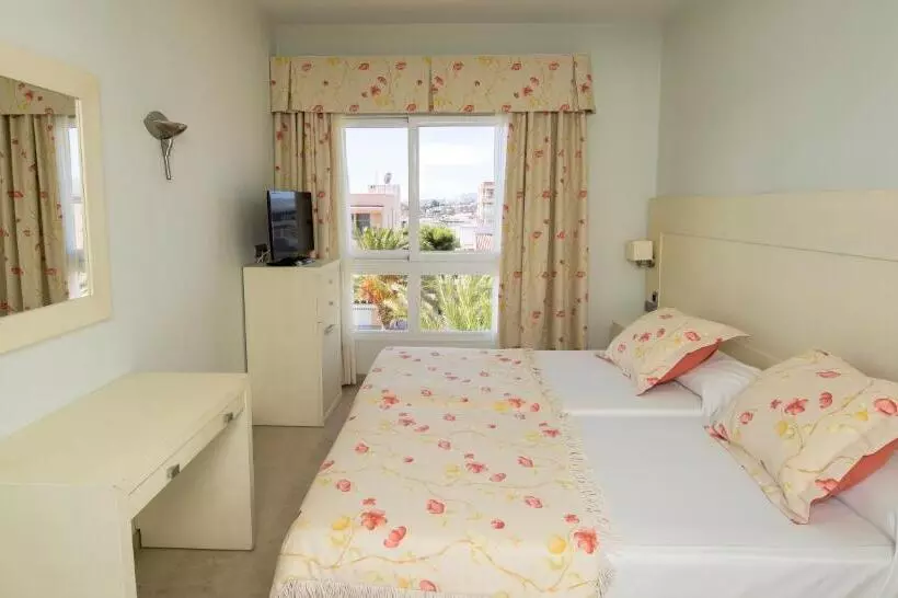 Отель Senator Águilas