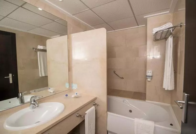 Отель Senator Águilas