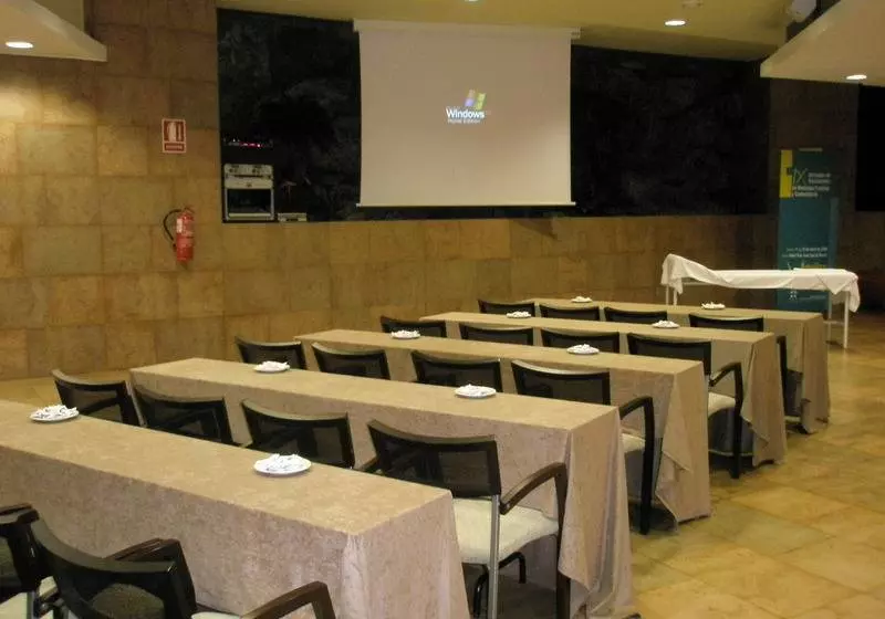 Отель Senator Águilas