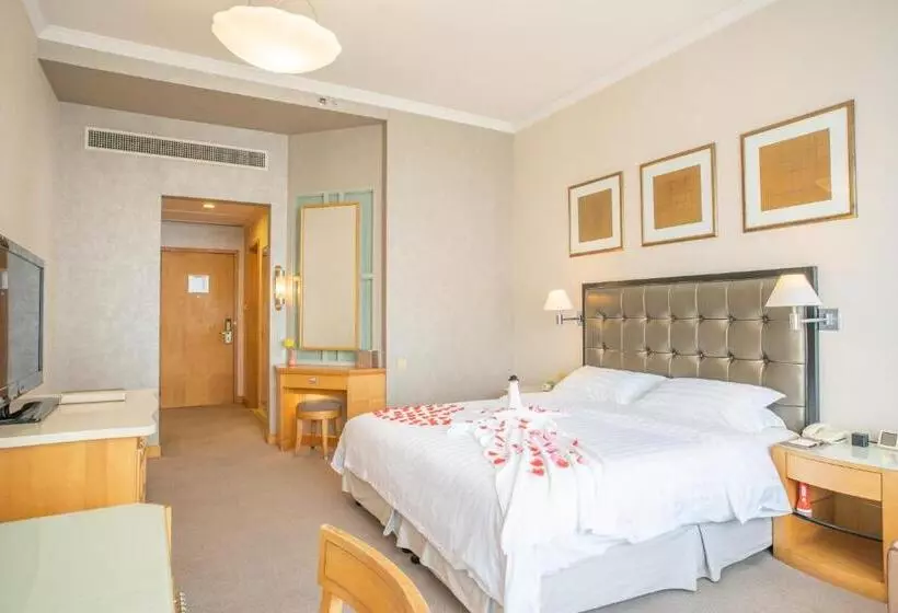 בית מלון כפרי Shantou Junhua Haiyi