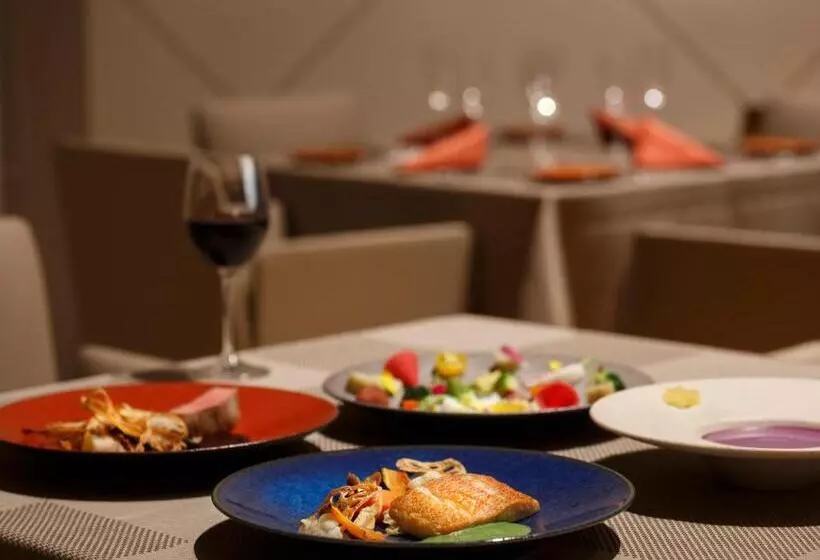 Отель The Celestine Tokyo Shiba