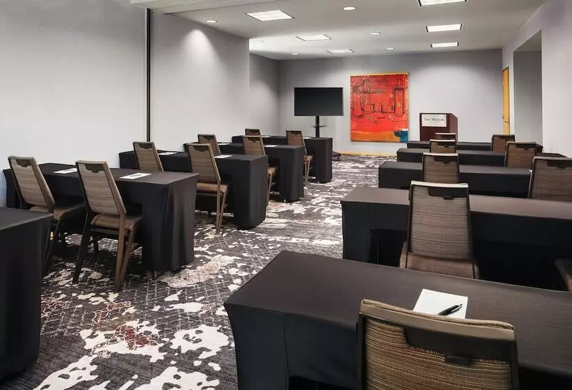 هتل The Westin St. Louis