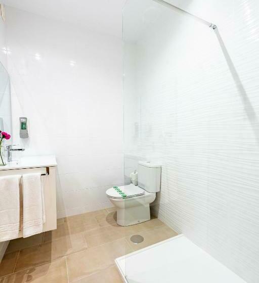 هتل Toboso Almunecar